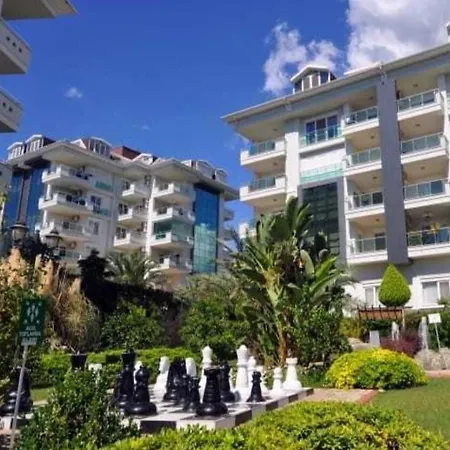 Exclusive Rooftop Penthouse Διαμέρισμα Αλάνια